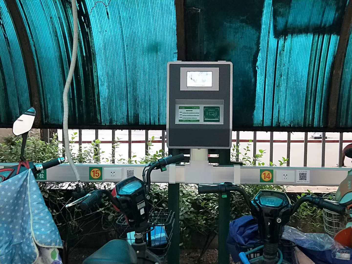 ����Դ���׮�յ㽫��?������ʶ��ʵ��С�����׮